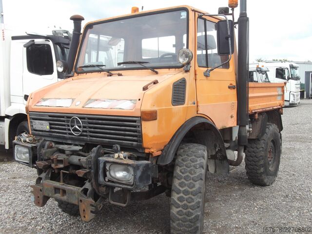 Specialios paskirties sunkvežimis Unimog 424