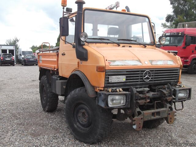 Specialios paskirties sunkvežimis Unimog 424