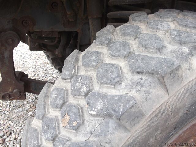 Specialios paskirties sunkvežimis Unimog 424