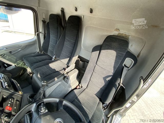 Lastbil med flak MERCEDES-BENZ Atego 1218 LL Pritsche/Plattform|3Sitze*AHK*EUR6