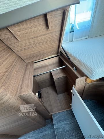 Polintegriran avtodom KNAUS L!VE TI 700 MEG Automatik/Markise/SAT/TV/NaviRFK