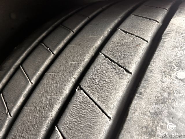 Auflieger mit Pritsche & Plane SCHMITZ CARGOBULL SCS 24/L - 13.62 E B Lift Getränke