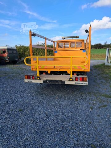 шасі вантажних автомобілів Mercedes-Benz Vario