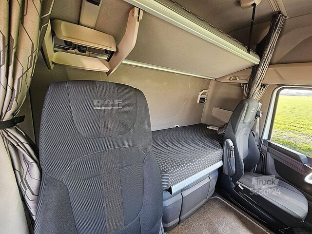 Standard-SZM DAF XF 530 NGD