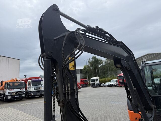 Kettenbagger KOMATSU PC58MR-5E0 Tiltrotator OQ45-5 / 2.336 h