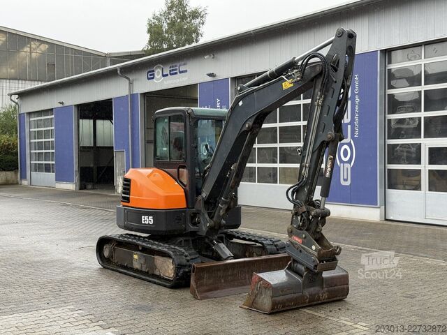 Ķēžu ekskavators BOBCAT E55 Tiltrotator / 5.100 h