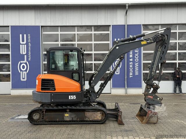 Ķēžu ekskavators BOBCAT E55 Tiltrotator / 5.100 h