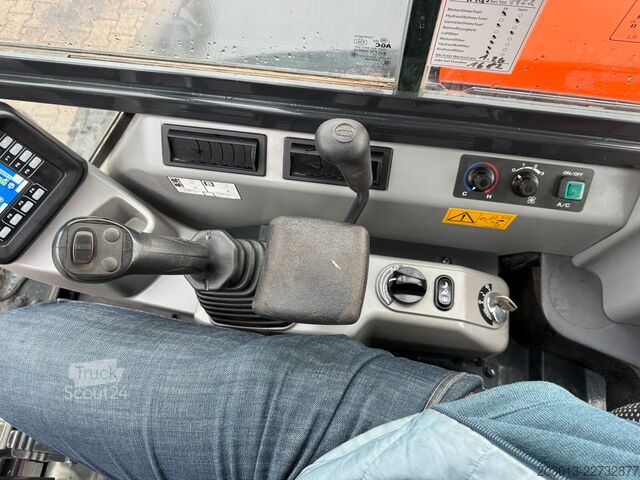 Larvegraver KOMATSU PC58MR-5E0 Tiltrotator / 1.443 h