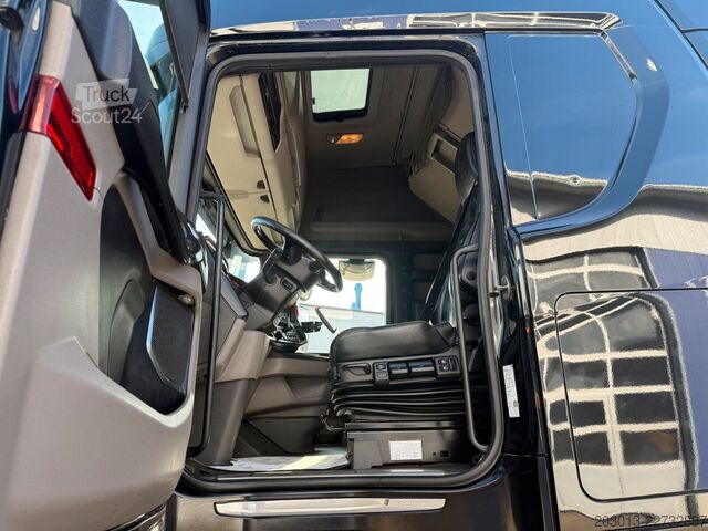 Standardni vlačilec SCANIA S 650 A6x4NB 6x4 Sattelzugmaschine