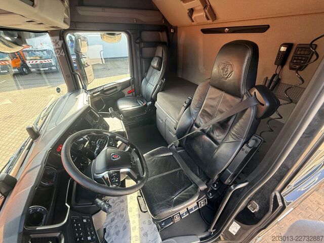 Standardni vlačilec SCANIA S 650 A6x4NB 6x4 Sattelzugmaschine