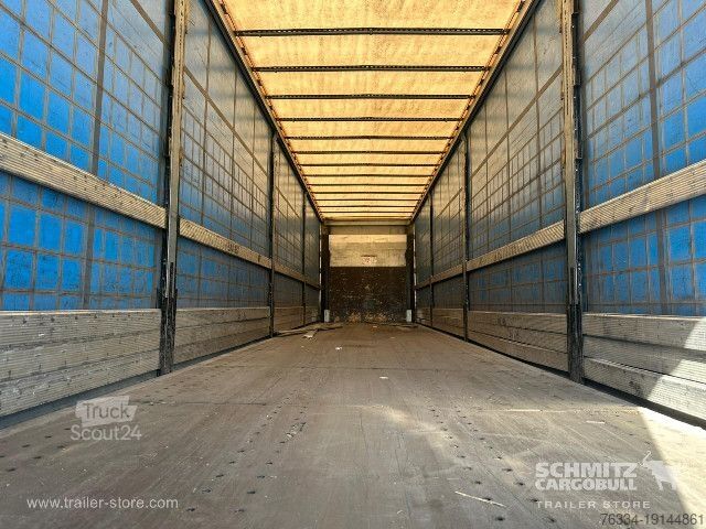 Auflieger mit Pritsche & Plane Schmitz Cargobull Semitrailer Curtainsider Standard