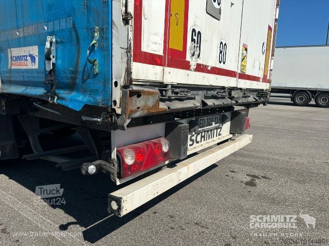 Auflieger mit Pritsche & Plane Schmitz Cargobull Semitrailer Curtainsider Standard