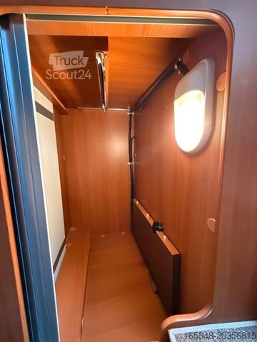 Autocaravana semi-integrada MILLER Toronto 690|Heckstützen|Backofen|Dachklima