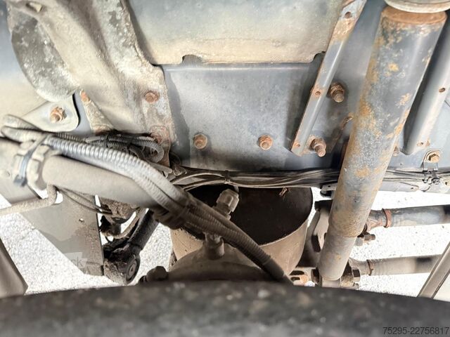 Nutzfahrzeug Scania P400 TK-Kühlkoffer Mitsubishi Retarder TÜV06 27