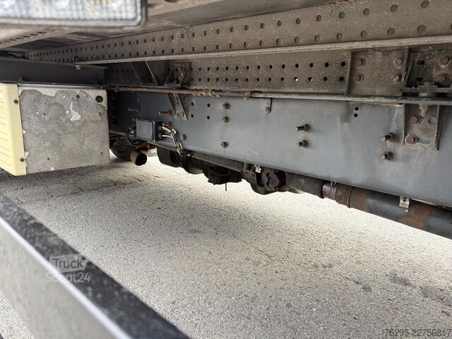Nutzfahrzeug Scania P400 TK-Kühlkoffer Mitsubishi Retarder TÜV06 27