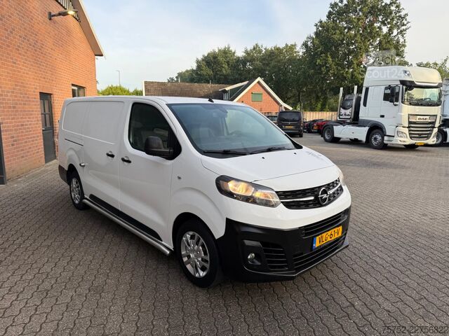 Dodávka s dvojitou kabínou Opel Vivaro AUT. Carplay Camera NL Auto