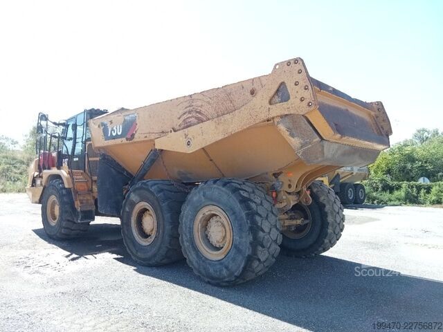 Tombereau articulé Caterpillar 730