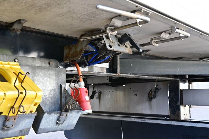 Kutu dorse Chereau CSD2  Alufelgen Carrier Vector 1850 Türen