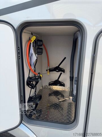 Half-integraal camper HYMER/ERIBA Exsis-t 474