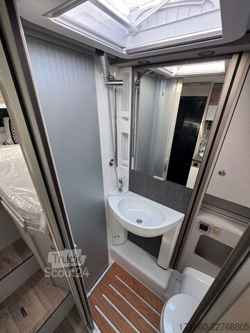 Half-integraal camper HYMER/ERIBA Exsis-t 474