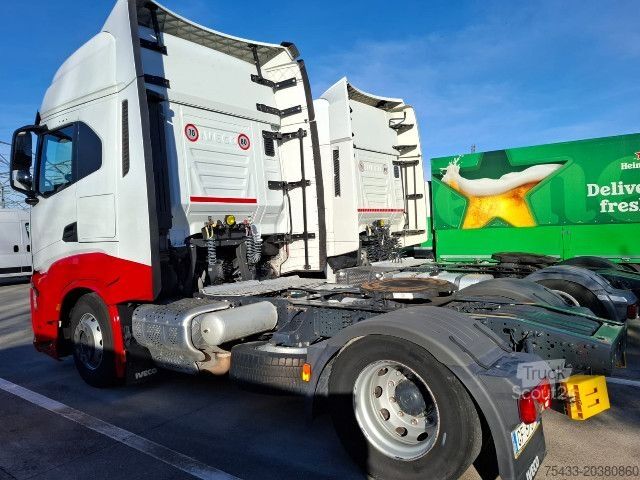 Standart çekici ünitesi IVECO S-WAY AS440S48T/P