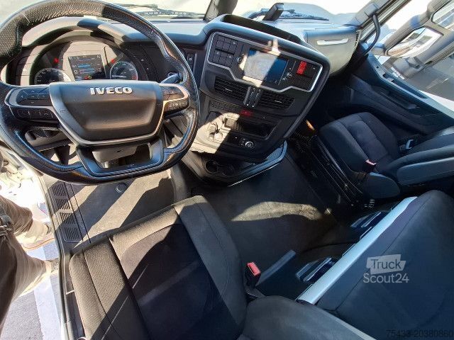 Standart çekici ünitesi IVECO S-WAY AS440S48T/P