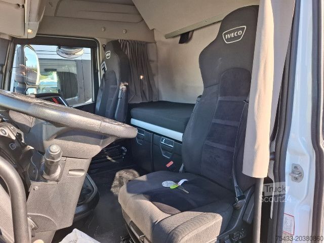 Standart çekici ünitesi IVECO S-WAY AS440S48T/P