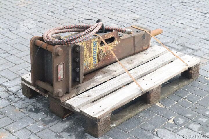 Дробилка Soosan SB30II TS-9 | S40 | 2.5 TO 4.5 TON | HYDRAULIC ...