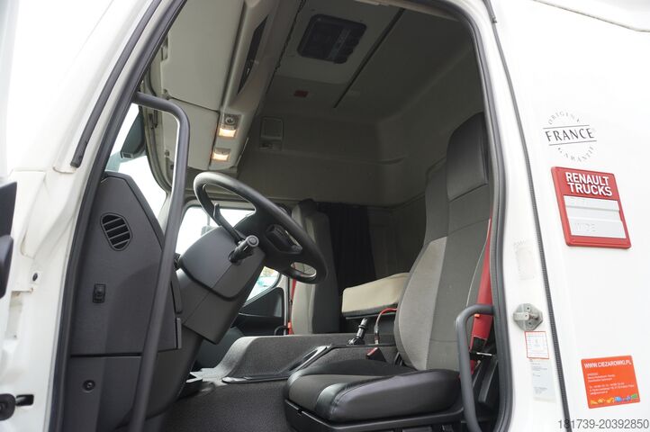 Karavan Renault D19 Wide Glob / 7.8 m NEW tow truck