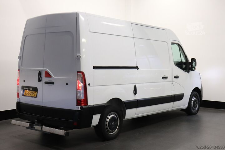Bestelbus Renault Master 2.3 dCi 135PK L2H2 EURO 6 - Airco - Crui...