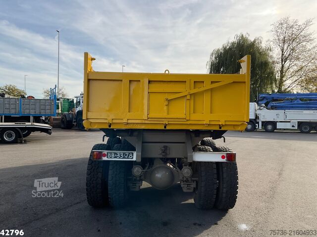 3-странен самосвал DAF AZ 1900 DS 420 6x6 Driezijdige kipper "Oldtimer"