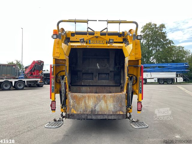 Refuse collection vehicle DAF FAN CF 290 Geesink 24m³