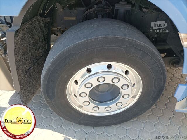 شاحنة قلّابة بذراع تحميل متحرك DAF XF 460