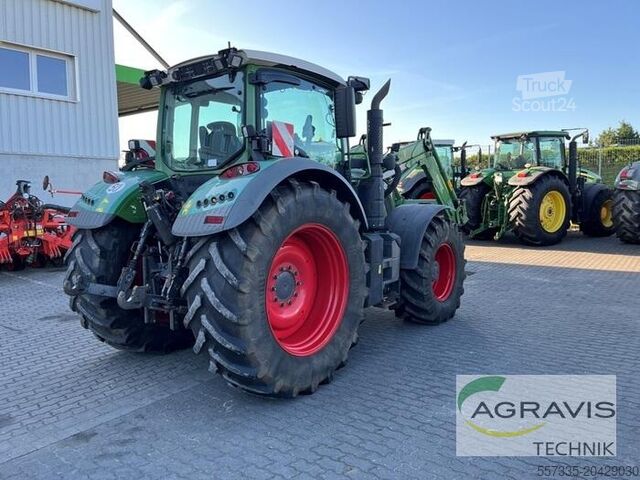Tractor Fendt 718 VARIO S4 Profi Plus
