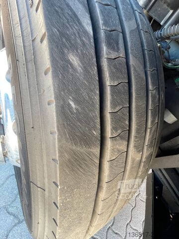 Standard tractor unit FORD F-MAX 500 4x2 BL Retarder Klima vollverspoilert