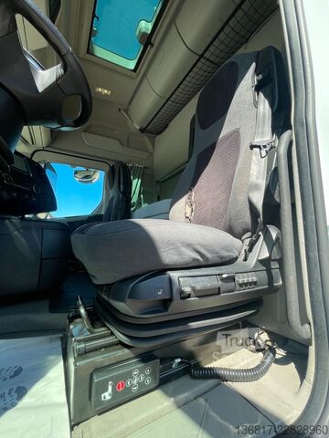 Standard tractor unit FORD F-MAX 500 4x2 BL Retarder Klima vollverspoilert