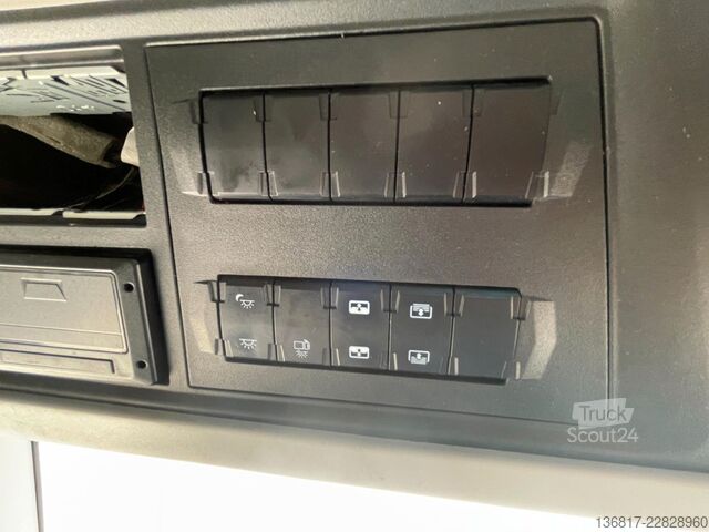 Standard tractor unit FORD F-MAX 500 4x2 BL Retarder Klima vollverspoilert