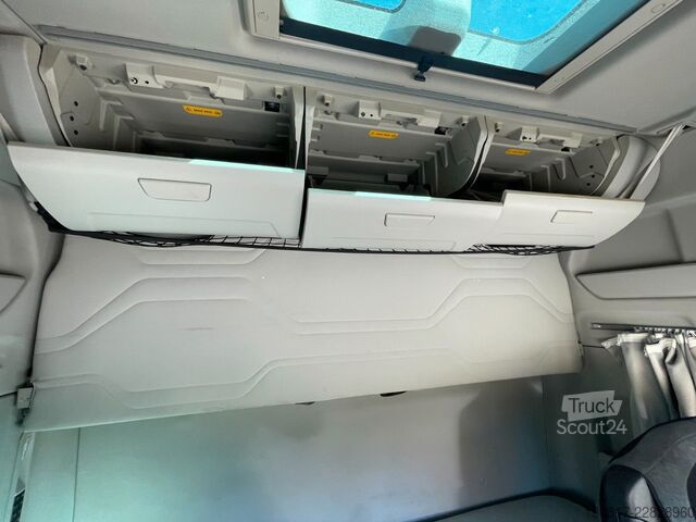 Standard tractor unit FORD F-MAX 500 4x2 BL Retarder Klima vollverspoilert