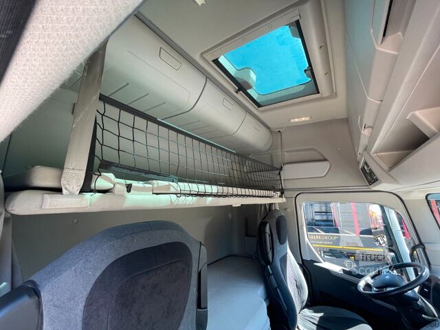 Standard tractor unit FORD F-MAX 500 4x2 BL Retarder Klima vollverspoilert