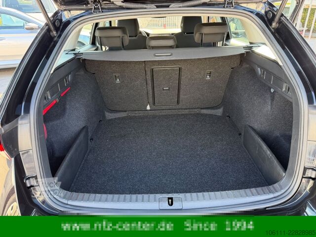 Kleinbus SKODA Octavia Combi Ambition