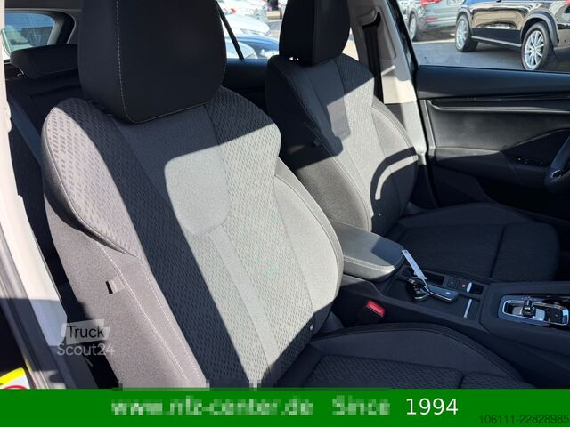 Kleinbus SKODA Octavia Combi Ambition