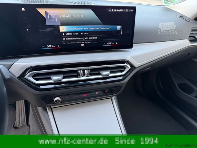 Microbuz BMW 330e Touring WIDESCREEN/Leder/Driving Assistant