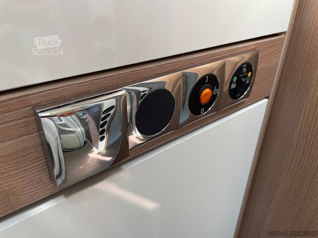 Полуинтегриран кемпер BÜRSTNER 644 G LYSEO FREISTAAT TD HL | *wenig KM*3,85t*