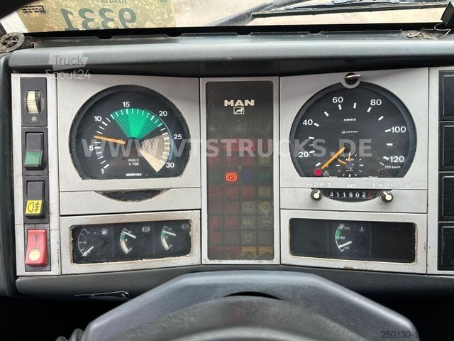 Three-way tipper van MAN 8.163 L2000 DoKa Dreiseitenkipper 7,49 t