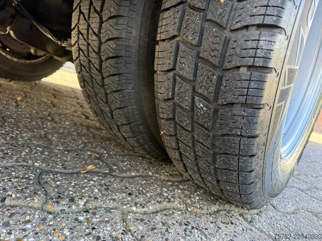 Ван за доставка с двойна кабина VW Crafter Dubbellucht Cabine 93.080KM Airco NL Au...