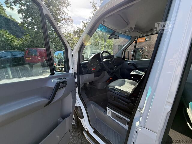 Ван за доставка с двойна кабина VW Crafter Dubbellucht Cabine 93.080KM Airco NL Au...