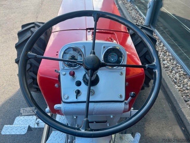 Tractor SCHLUETER 650 VS Schlepper Traktor Oldtimer Allrad