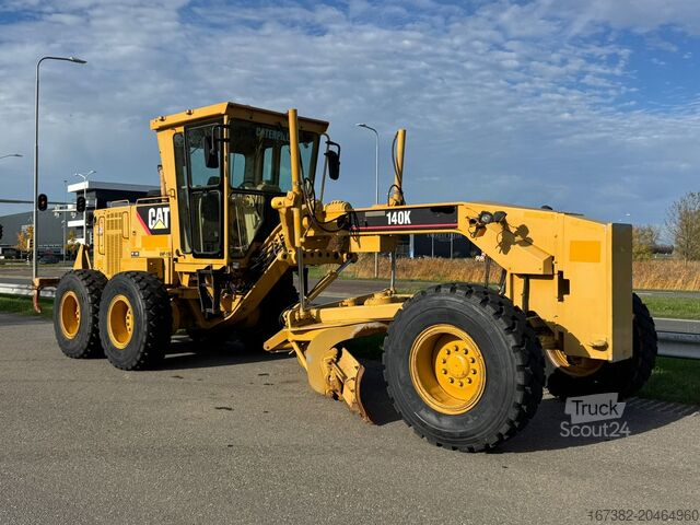 Grader Caterpillar 140K