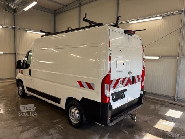 Dobozos furgon PEUGEOT Boxer L2H2 WORKSHOP+WEBASTO+GALERIE+AHK