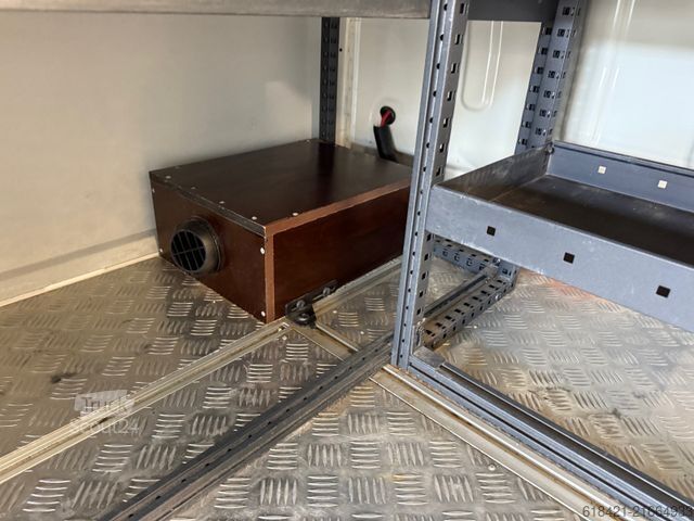 Dobozos furgon PEUGEOT Boxer L2H2 WORKSHOP+WEBASTO+GALERIE+AHK